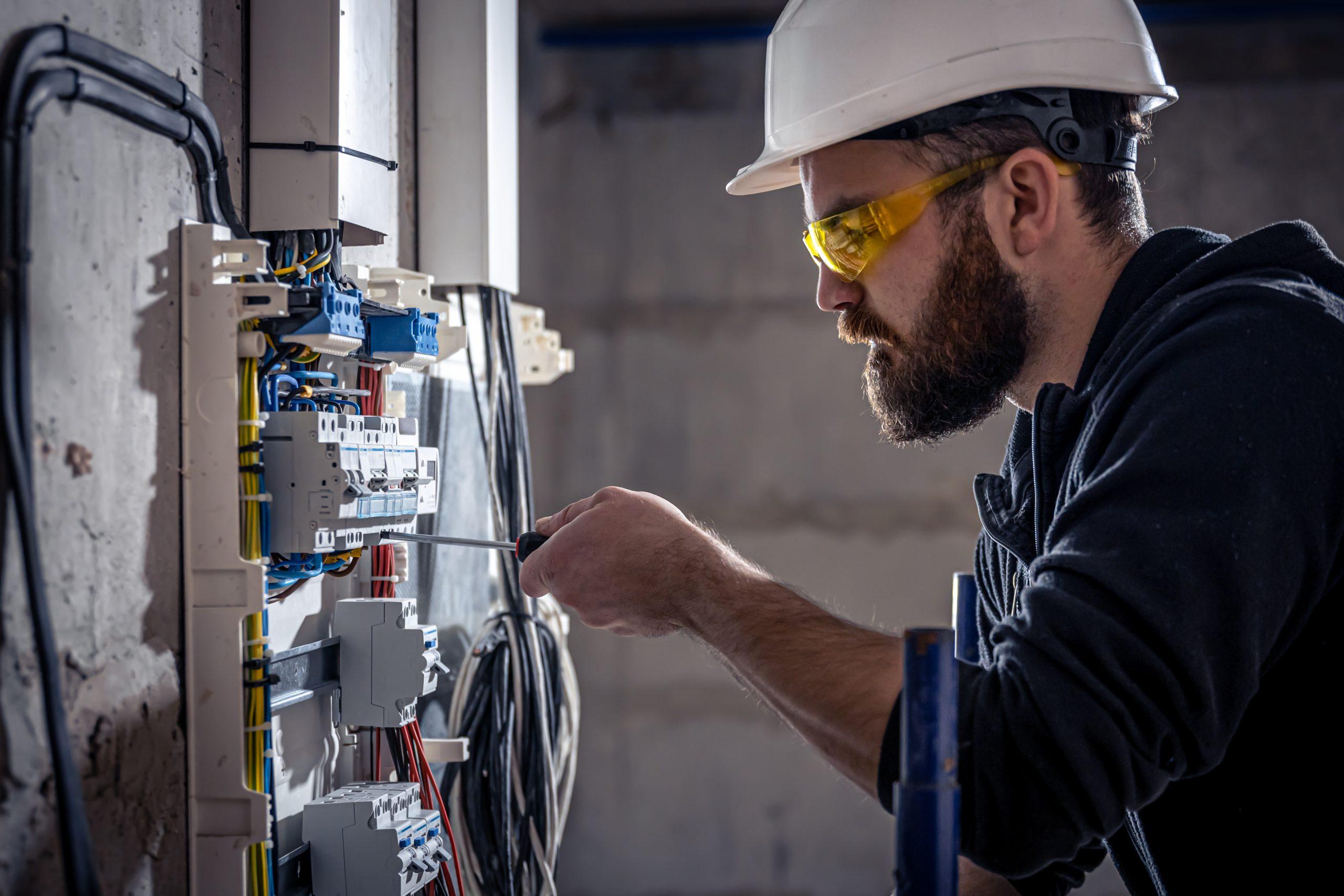 electrical technicians